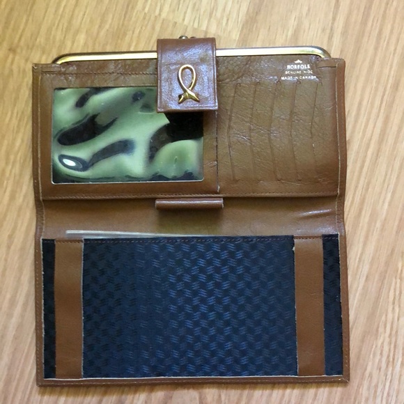 Norfolk genuine hide wallet - Picture 2 of 6